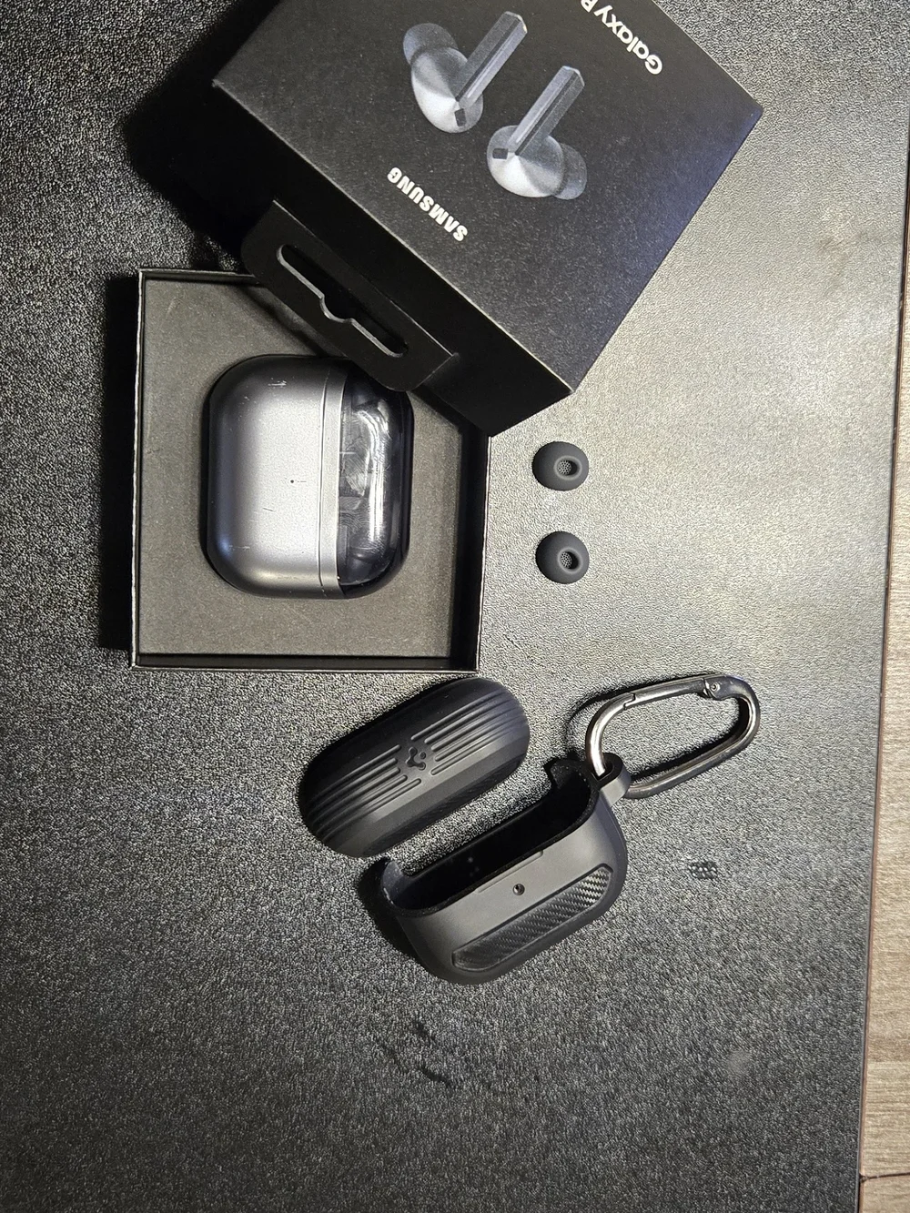 Samsung Galaxy Buds3 Pro with Protective Case